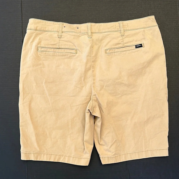 Hollister Tan Flat Front Shorts Classic Style - Picture 4 of 4